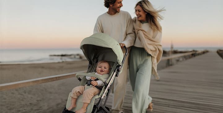 https://www.chicco.fr/dw/image/v2/BJJJ_PRD/on/demandware.static/-/Sites-Chicco-France-Library/fr_FR/dwf429e3dd/site/05-Pages de Categorie/HG/Voyage et Promenade/Hero Image Video Banner/banner-portable-category-dolomiti.jpg
